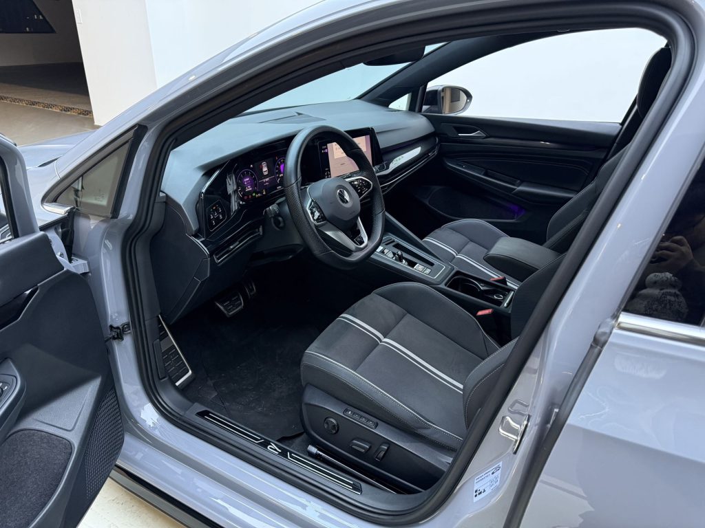 Volkswagen Golf 2023 года 280TSI DSG R-Line Lite - Huishida Trading