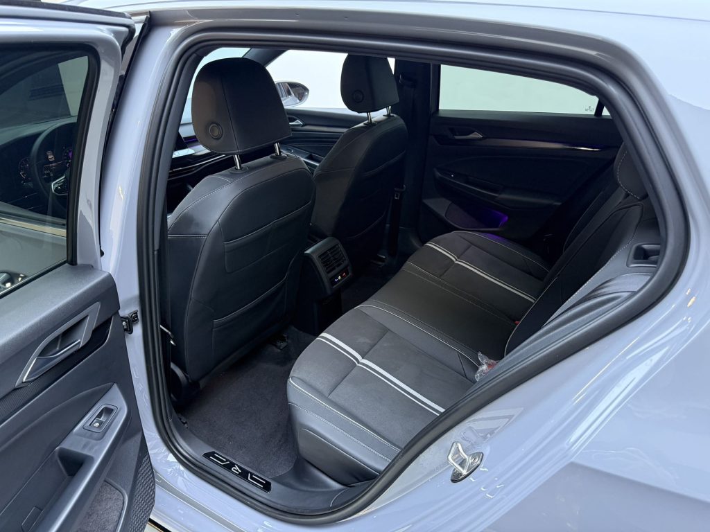 Volkswagen Golf 2023 года 280TSI DSG R-Line Lite - Huishida Trading