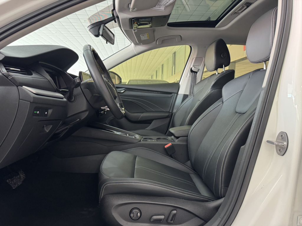 Skoda Octavia 2021 PRO TSI280 DSG Prestige Edition - Huishida Trading