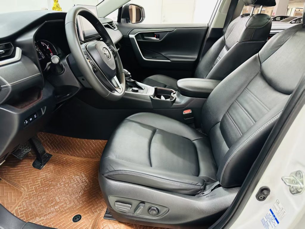Toyota RAV4 2022 2.0L CVT 4WD Premium Edition - Huishida Trading
