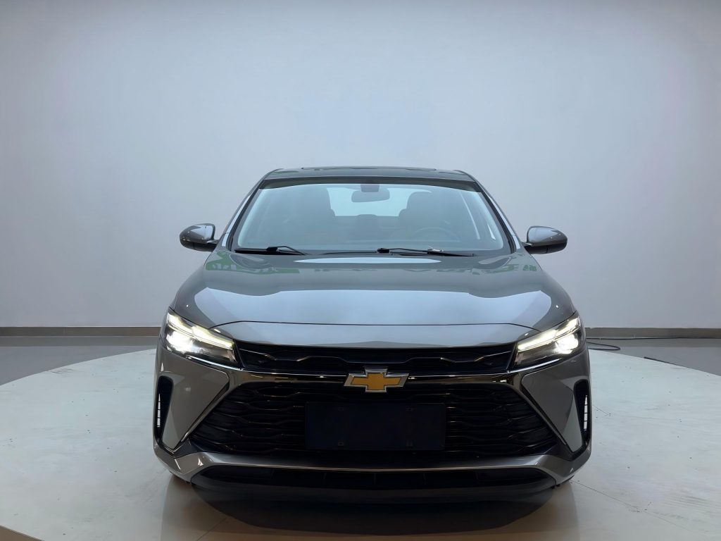 Chevrolet Monza 2023 года 1,5 л с двойным сцеплением Enjoy Edition - Huishida Trading