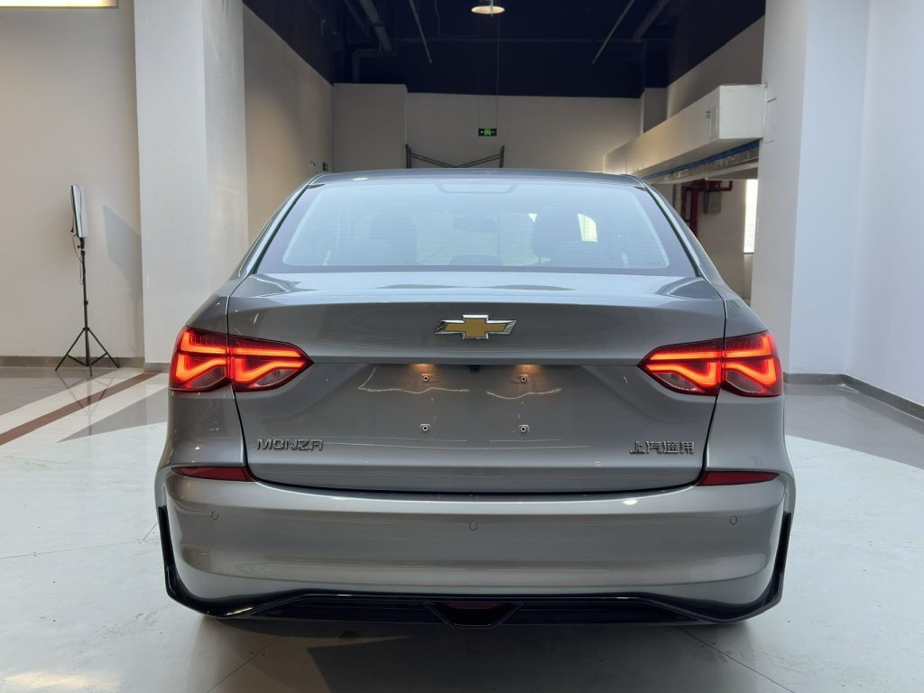 Chevrolet Monza 2023 года 1,5 л с двойным сцеплением Enjoy Edition - Huishida Trading