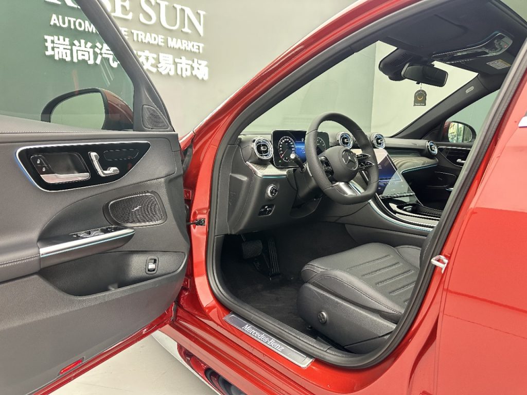 Mercedes-Benz C-Class 2022 C 260 L Sport Edition - Huishida Trading