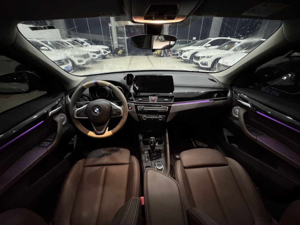 BMW X1 2022 sDrive20Li Fashion Edition - Huishida Trading