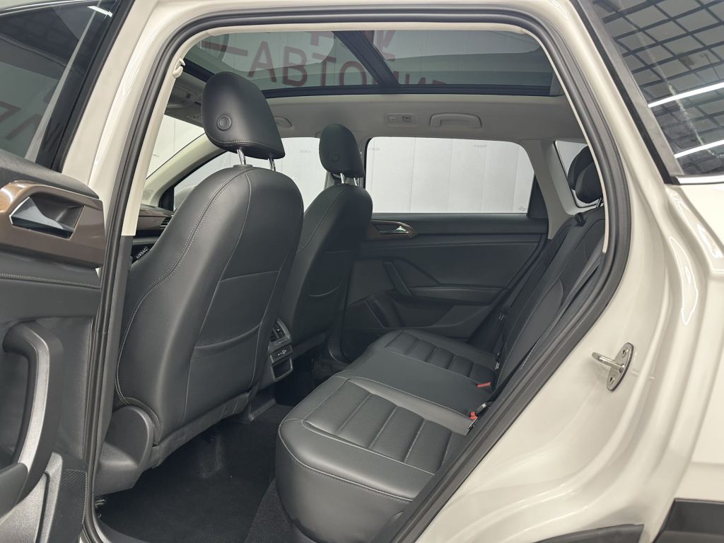 Volkswagen Tharu 2021 280TSI Two-Wheel Drive Luxury Edition PLUS - Huishida Trading