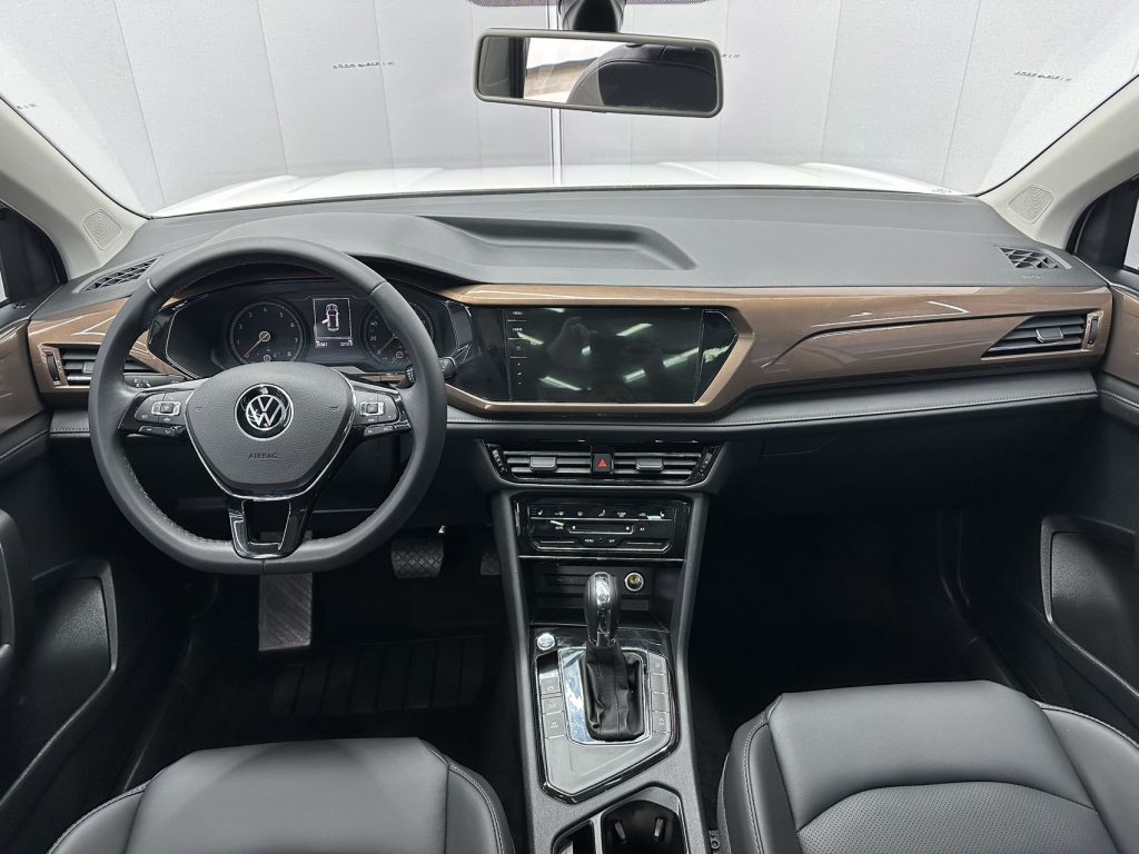 Volkswagen Tharu 2021 280TSI Two-Wheel Drive Luxury Edition PLUS - Huishida Trading