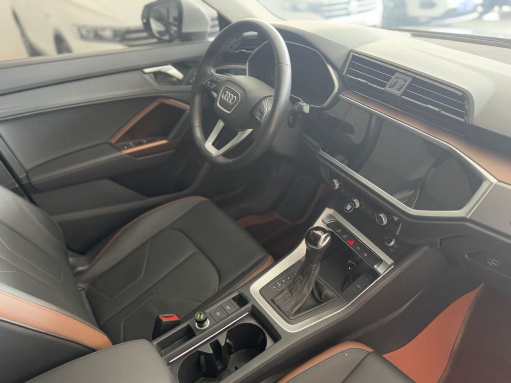 Audi Q3 2022 35 TFSI Style Plus - Huishida Trading