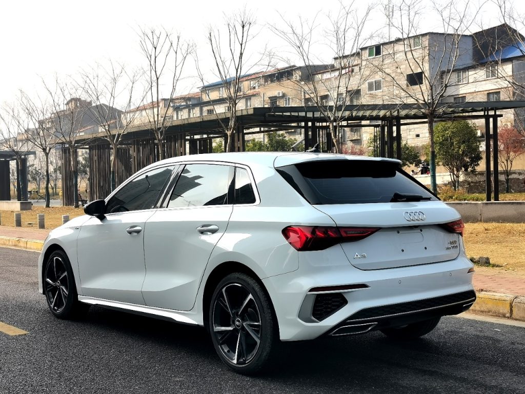Audi A3 2021 Sportback 35 TFSI Sporty Style - Huishida Trading
