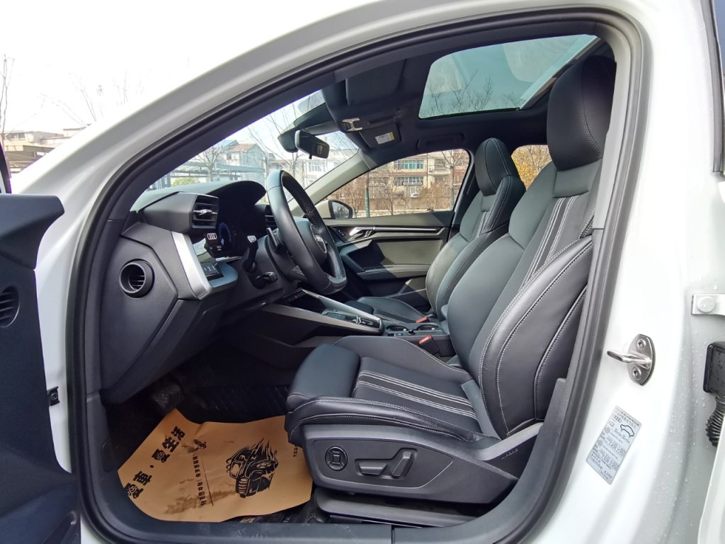 Audi A3 2021 Sportback 35 TFSI Sporty Style - Huishida Trading