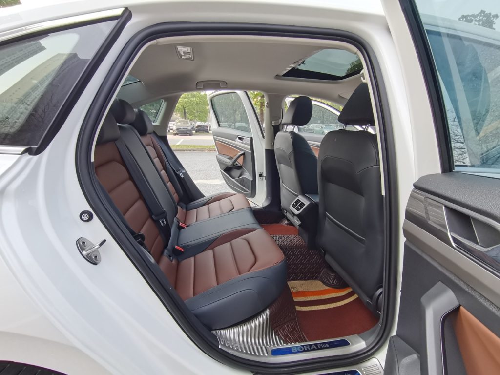 Volkswagen Lavida 2022 280TSI DSG Luxury Edition - Huishida Trading