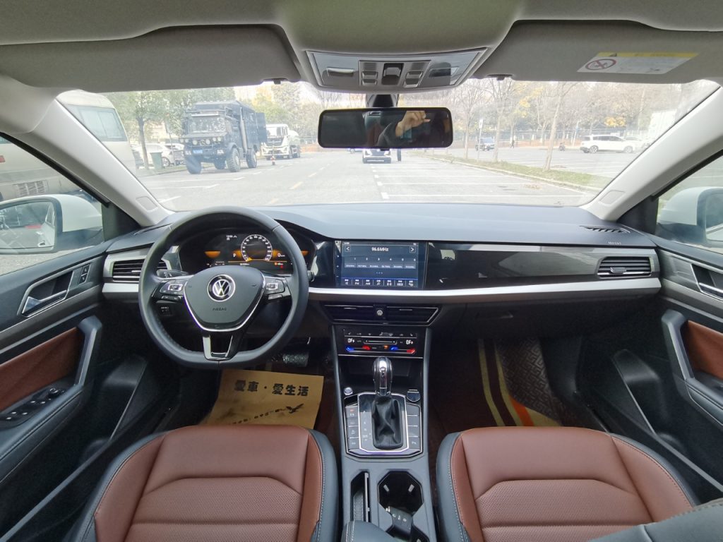 Volkswagen Lavida 2022 280TSI DSG Luxury Edition - Huishida Trading