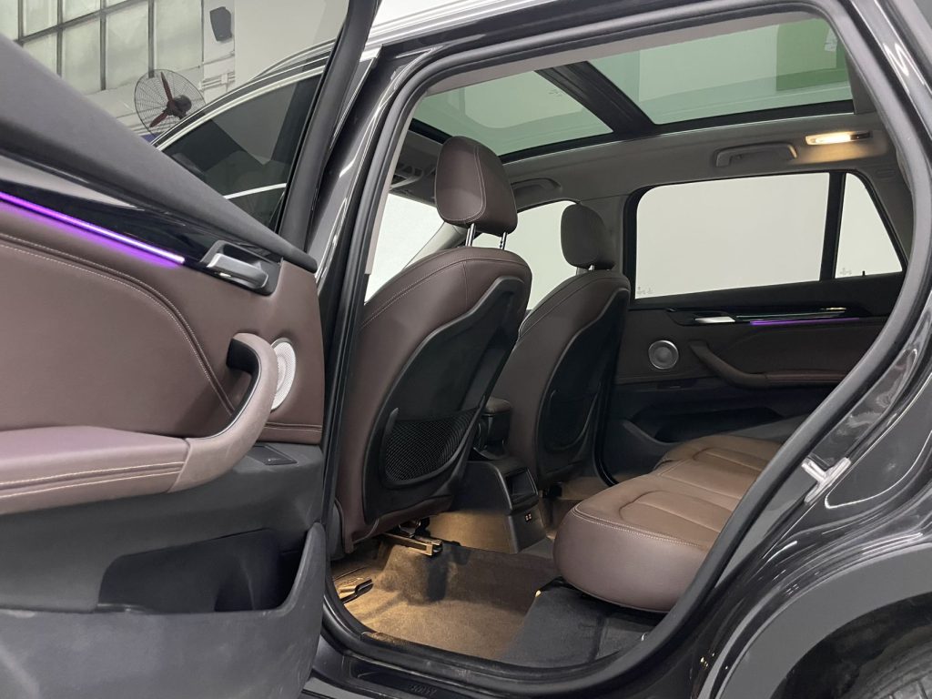 BMW X1 2022 sDrive20Li Fashion Edition - Huishida Trading