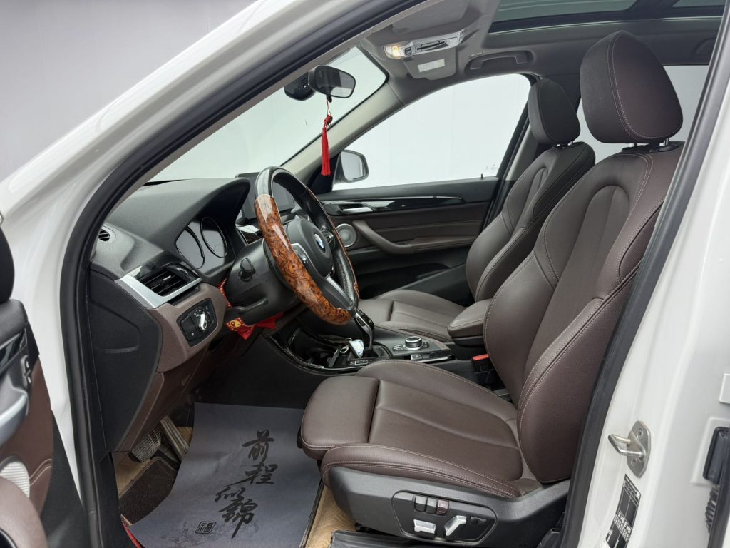 BMW X1 2022 sDrive20Li Fashion Edition - Huishida Trading