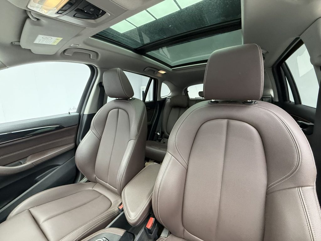 BMW X1 2022 sDrive20Li Fashion Edition - Huishida Trading