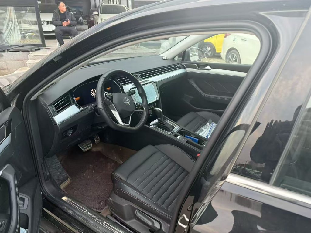 Magotan 2023 Модель 2-миллионная юбилейная серия 280TSI DSG Ultra Comfort - Huishida Trading