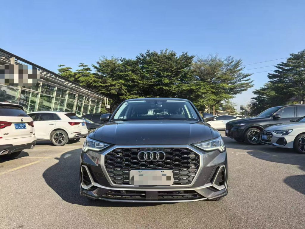 Audi Q3 Sportback 2023 35 TFSI Progressive Dynamic (1.4T) - Huishida Trading
