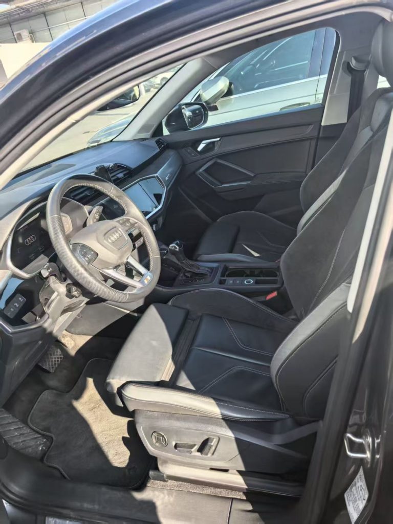 Audi Q3 Sportback 2023 35 TFSI Progressive Dynamic (1.4T) - Huishida Trading