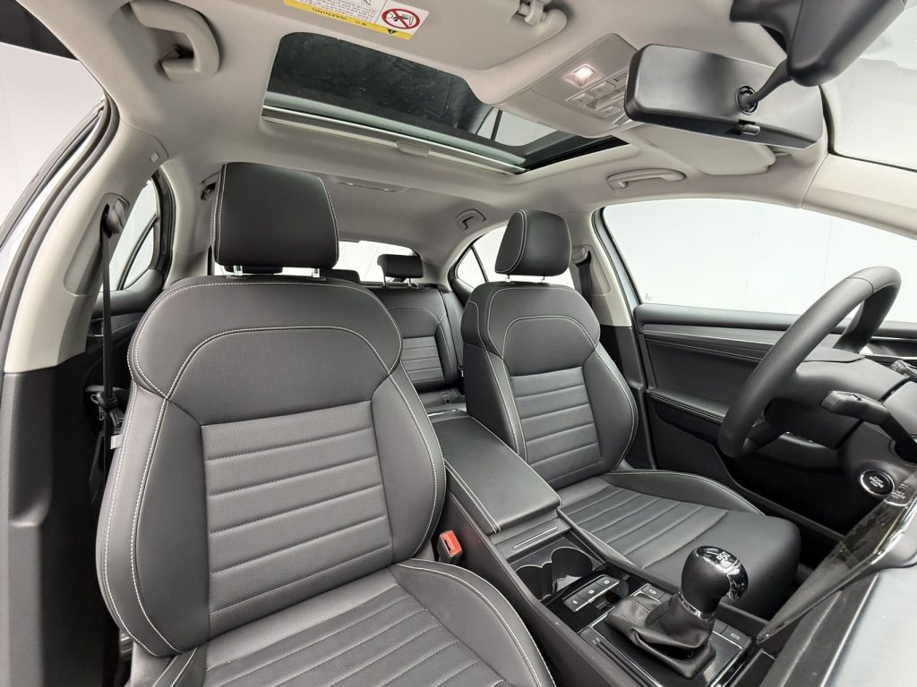 SUPERB 2023 TSI280 DSG Prestige Edition - Huishida Trading