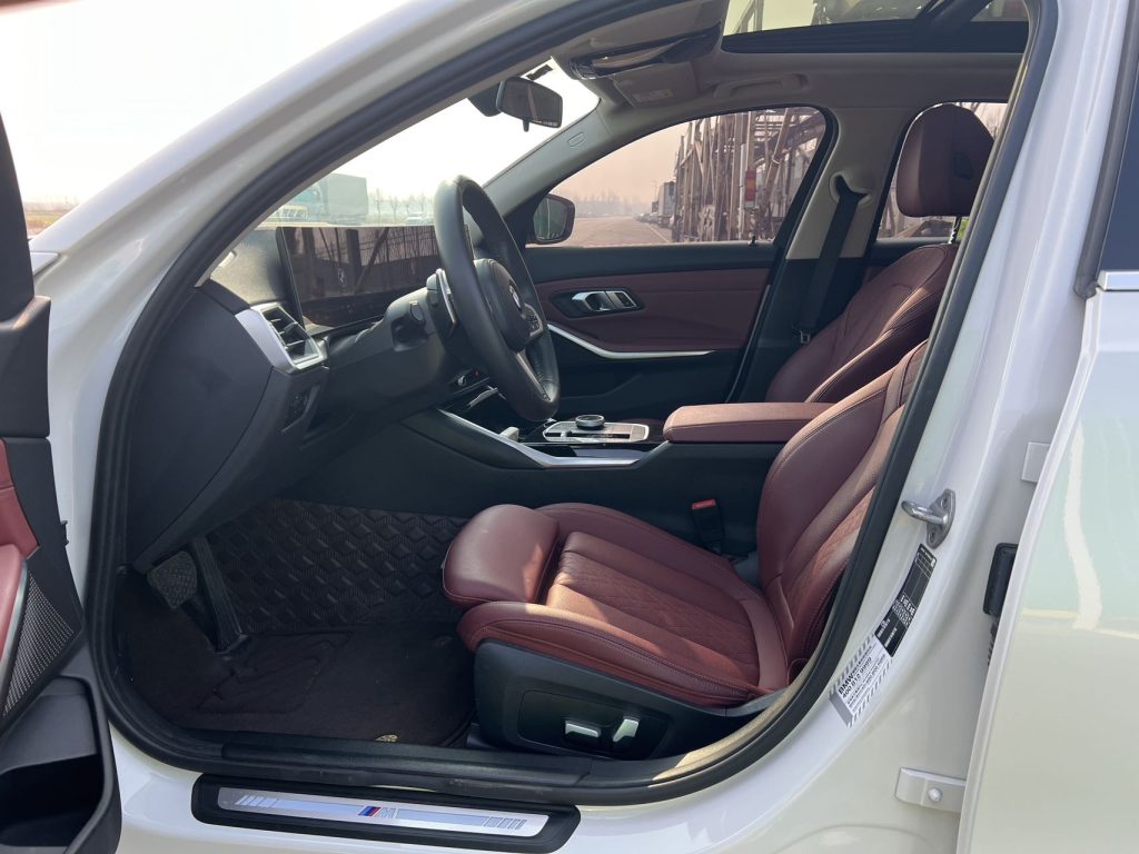 BMW 3 Series 2023 320Li M Sport Package - Huishida Trading