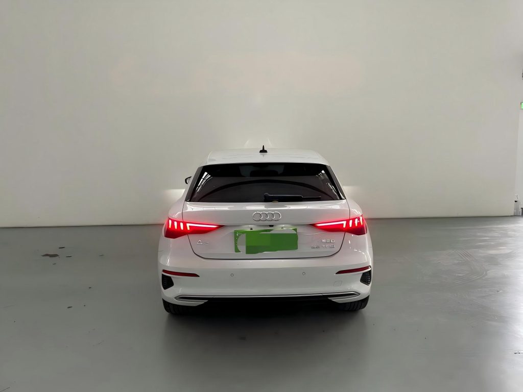 Audi A3 2021 Sportback 35 TFSI Ambition Plus - Huishida Trading