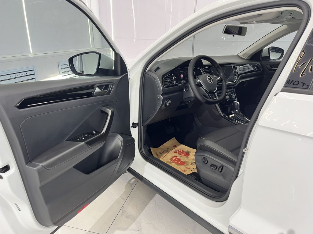 Volkswagen T-ROC 2022 280TSI DSG 2WD Comfort PLUS - Huishida Trading