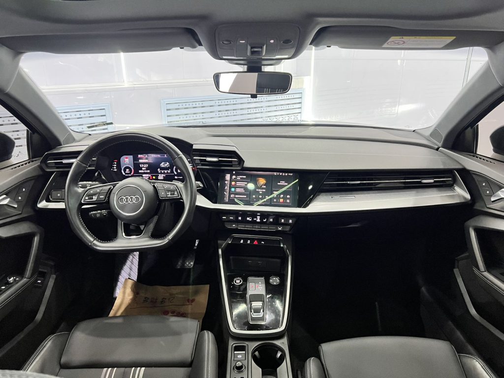 Audi A3 2022 Sportback 35 TFSI Fashion Sport Edition - Huishida Trading