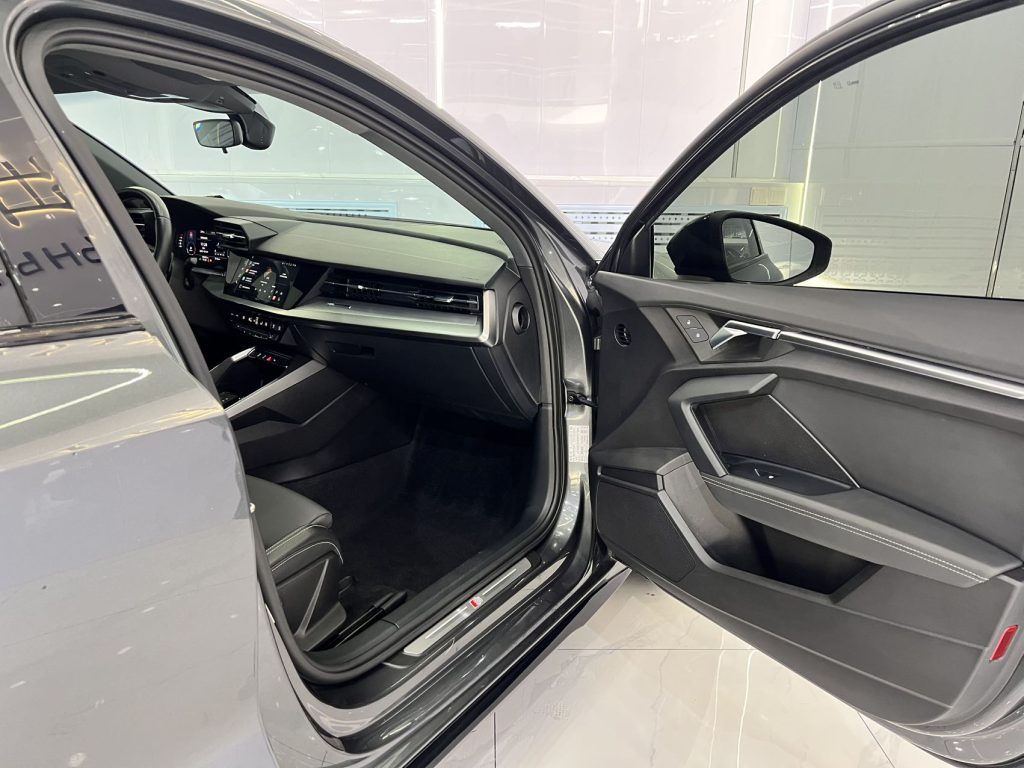 Audi A3 2022 Sportback 35 TFSI Fashion Sport Edition - Huishida Trading