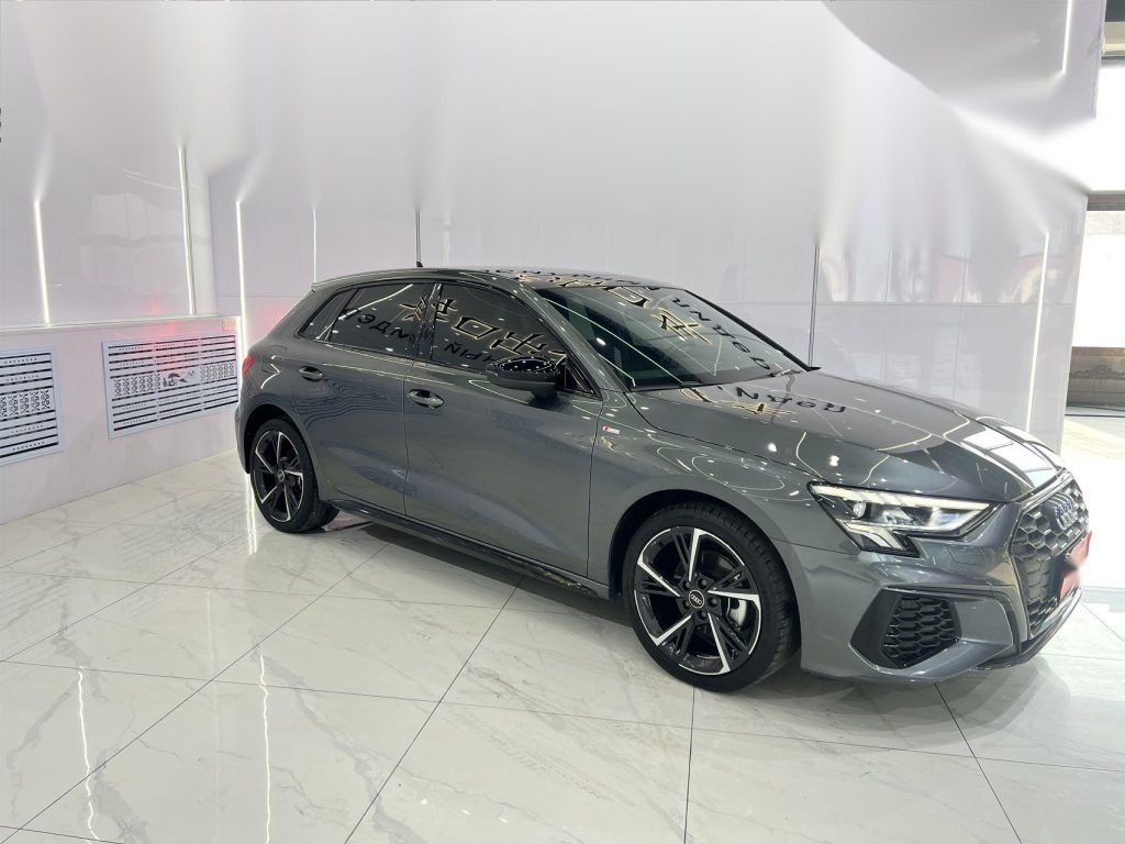 Audi A3 2022 Sportback 35 TFSI Fashion Sport Edition - Huishida Trading