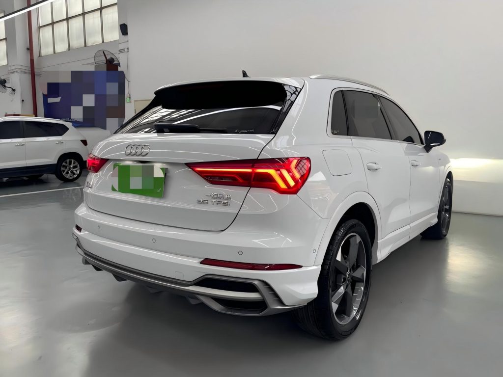 Audi Q3 2022 года 35 TFSI Sportline National VI - Huishida Trading