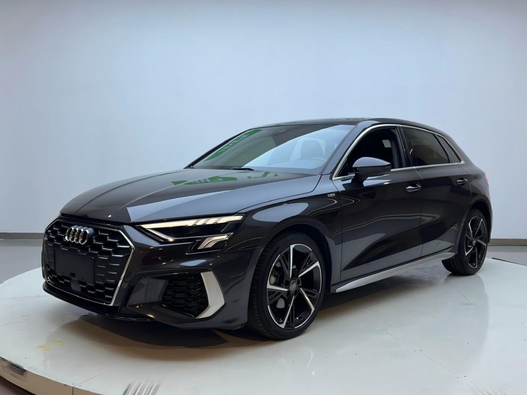 Audi A3 2021 Sportback 35 TFSI Спортивный стиль - Huishida Trading