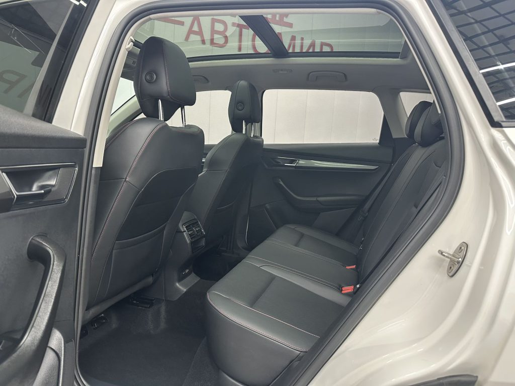 Škoda Karoq 2022 года TSI280 Premium Edition 1.4T - Huishida Trading