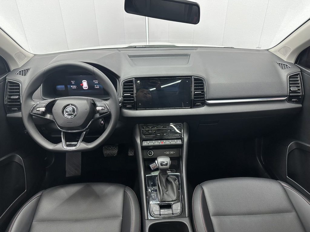 Škoda Karoq 2022 года TSI280 Premium Edition 1.4T - Huishida Trading