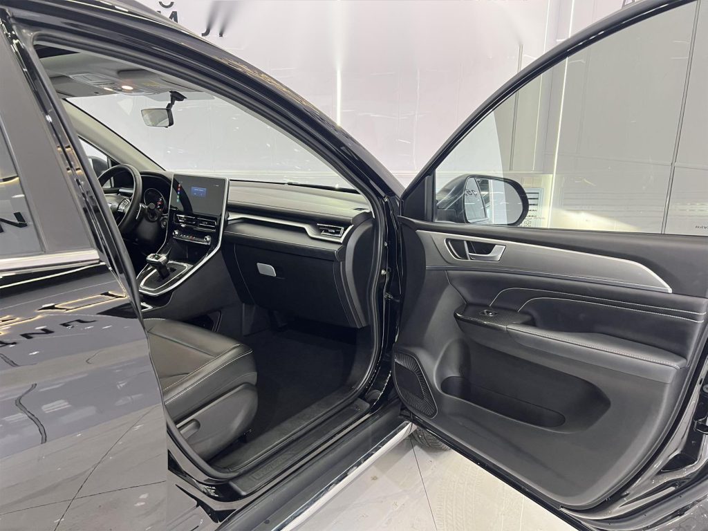 Haval M6 2021 Model PLUS 1.5T DCT Luxury Smart Connect Edition - Huishida Trading
