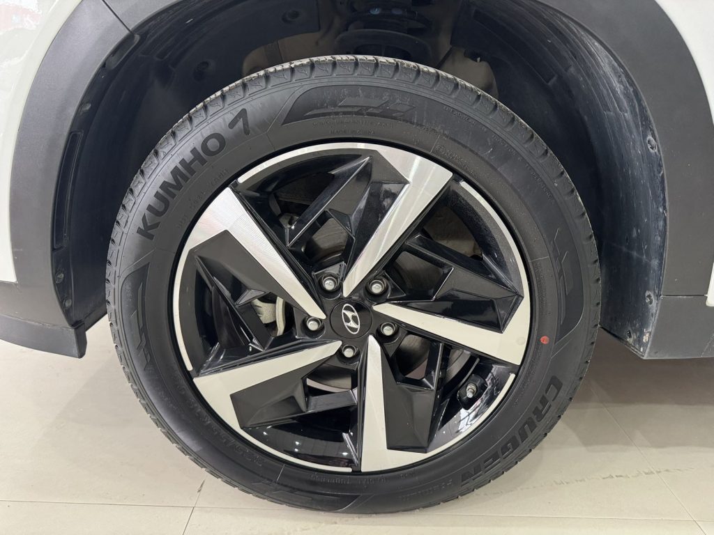 Hyundai ix35 2021 с двухколесным приводом GLS Leading Edition - Huishida Trading