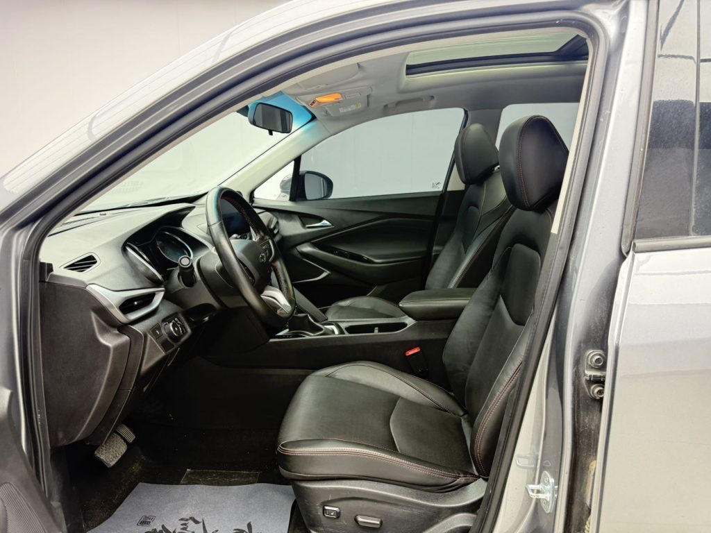 Chevrolet Orlando 2020 Model Mild Hybrid Redline 530T Automatic Premium Edition (5+2 места) - Huishida Trading