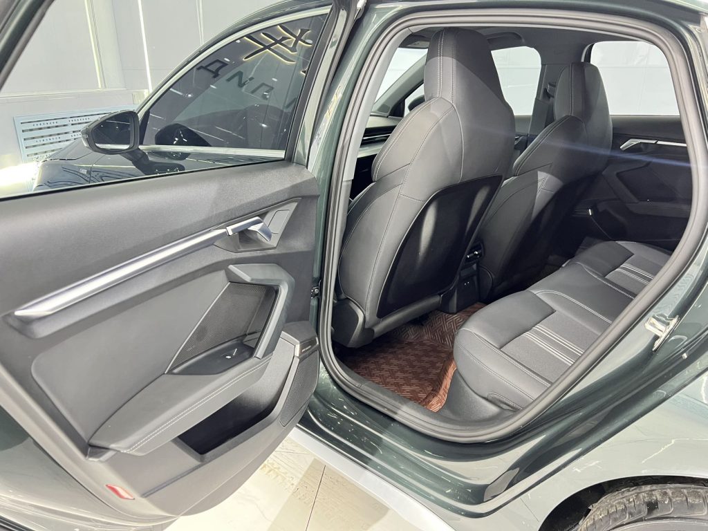 Audi A3 2022 A3L Limousine 35 TFSI Sportline - Huishida Trading