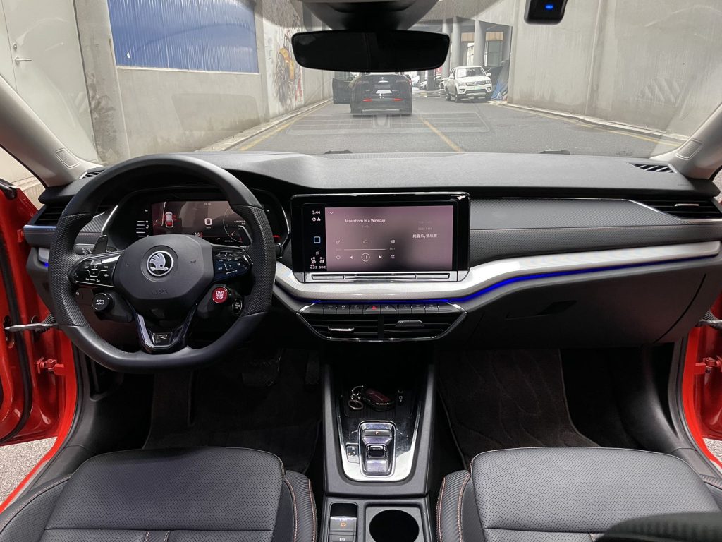 SKODA Octavia 2021 TSI280 DSG Smart Drive Flagship Edition - Huishida Trading