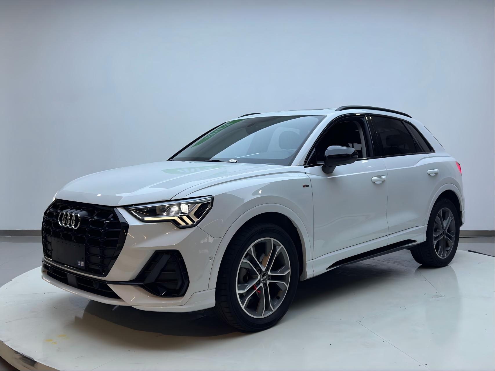 Audi Q3 White 2023 35 TFSI Sportline (1.4T)