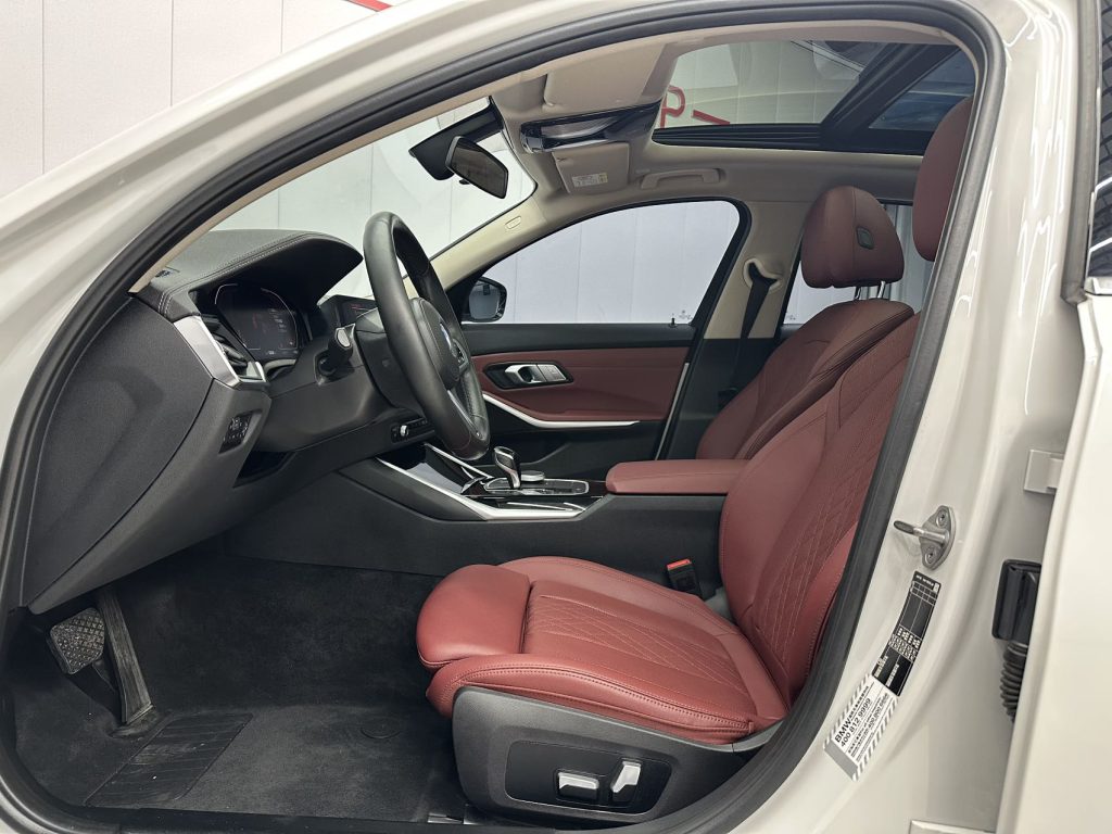 BMW 3 серии 2022 года с обновленным дизайном 320Li M Sport Package - Huishida Trading