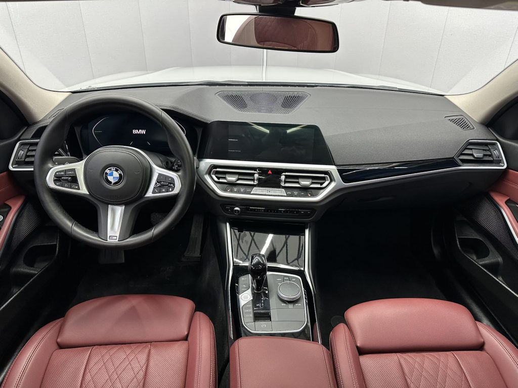 BMW 3 серии 2022 года с обновленным дизайном 320Li M Sport Package - Huishida Trading