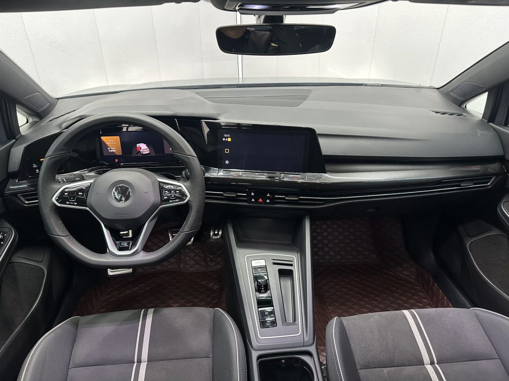 Volkswagen Golf 2021 года 280TSI DSG R-Line - Huishida Trading