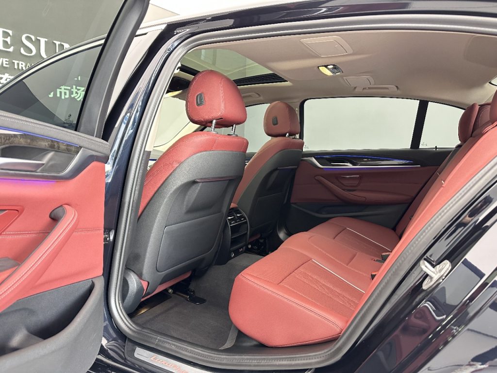 BMW 5 Series 2022 Facelift II 525Li Luxury Line - Huishida Trading