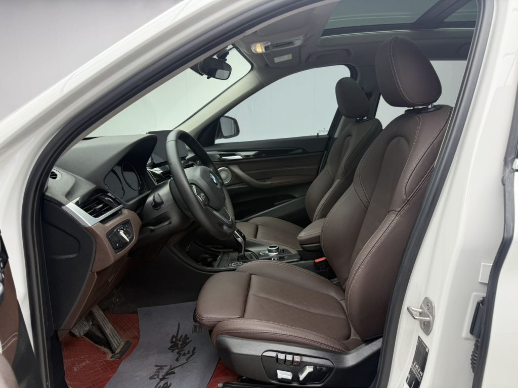 BMW X1 2021 sDrive20Li Fashion Edition - Huishida Trading