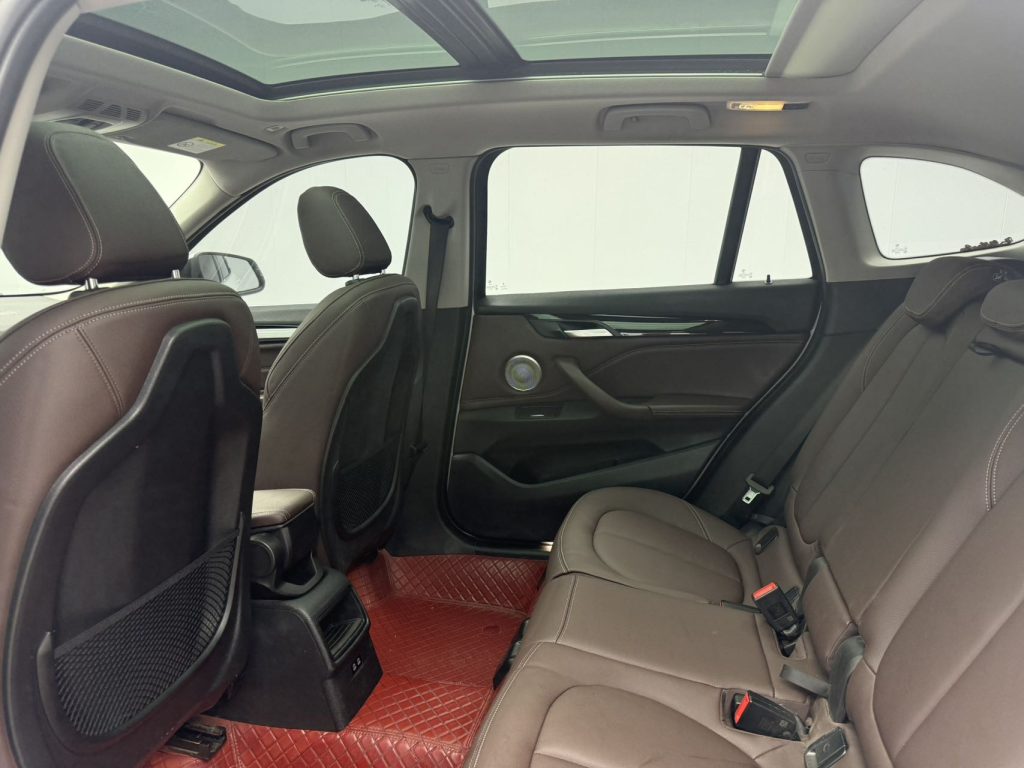 BMW X1 2021 sDrive20Li Fashion Edition - Huishida Trading