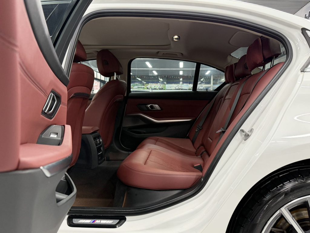 BMW 3 Series 2023 320Li M Sport Package - Huishida Trading