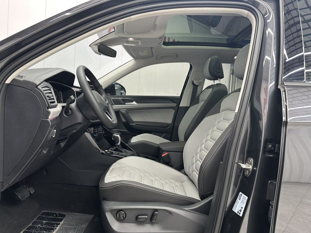 Volkswagen TAYRON 2023 280TSI с передним приводом Luxury Plus Advanced Edition - Huishida Trading