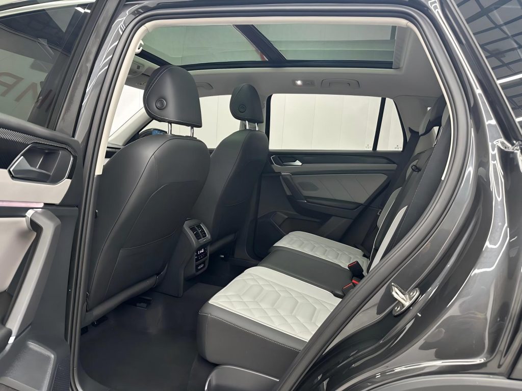 Volkswagen TAYRON 2023 280TSI с передним приводом Luxury Plus Advanced Edition - Huishida Trading