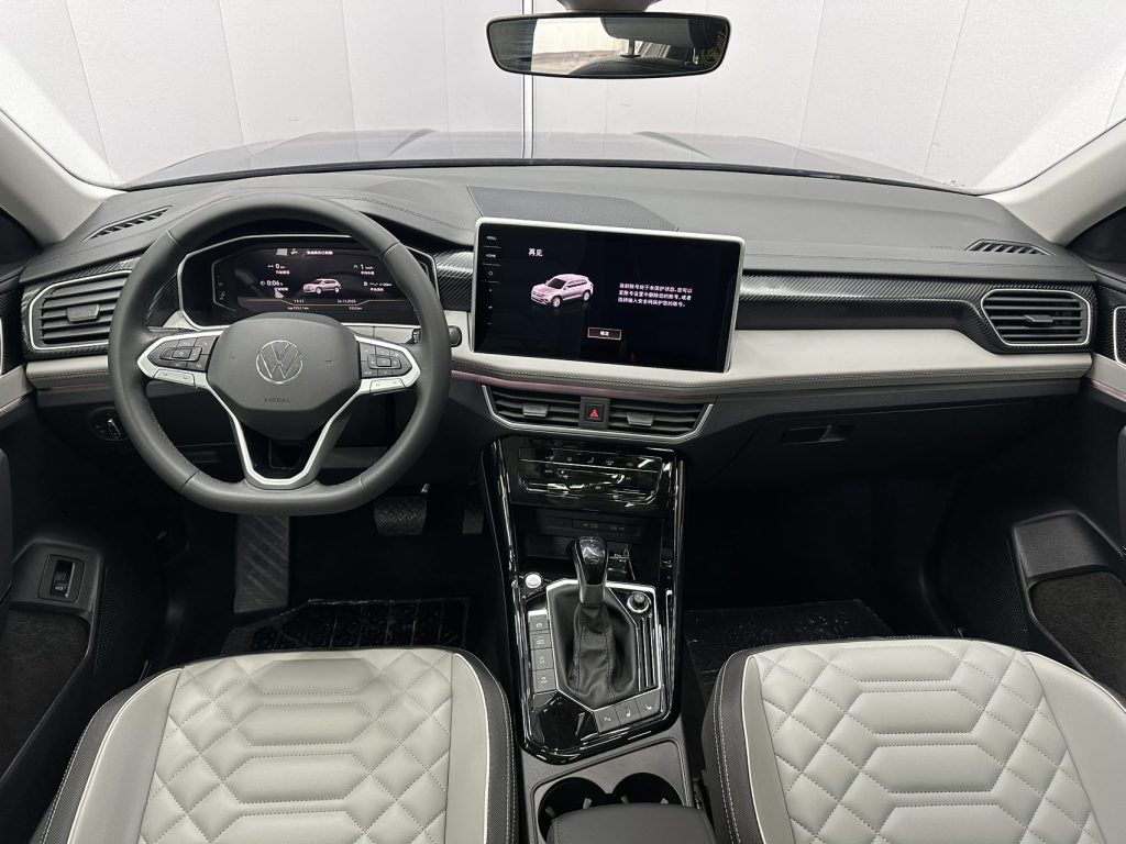 Volkswagen TAYRON 2023 280TSI с передним приводом Luxury Plus Advanced Edition - Huishida Trading