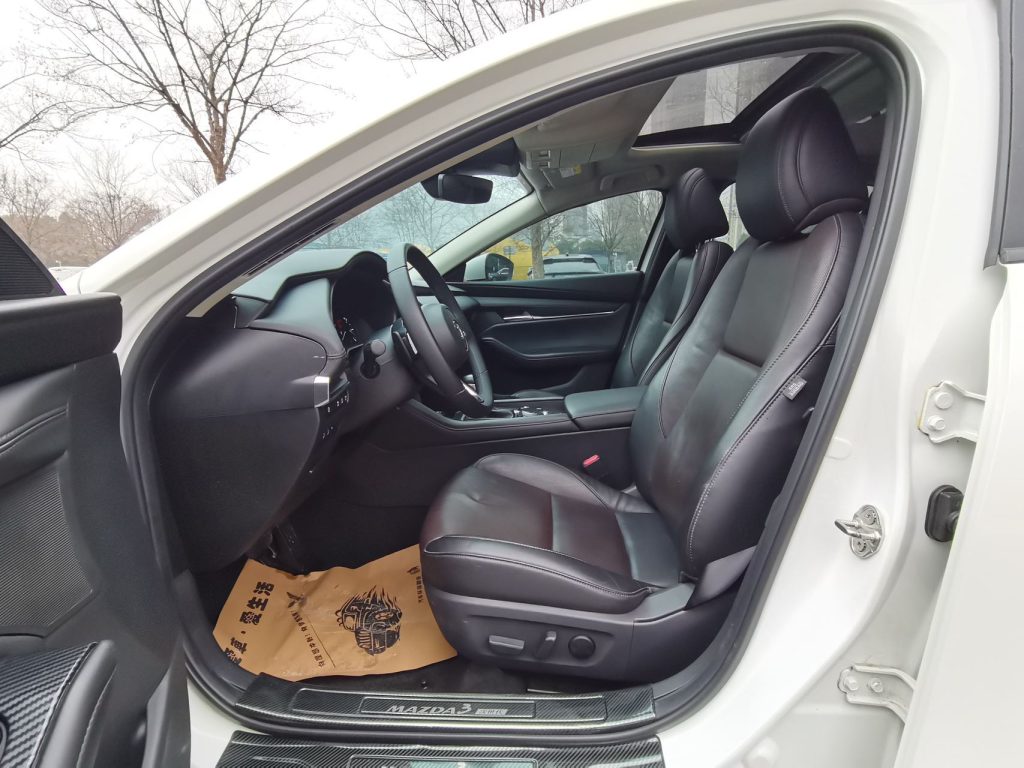 Mazda3 Axela 2021 2.0L Automatic Premium Edition - Huishida Trading