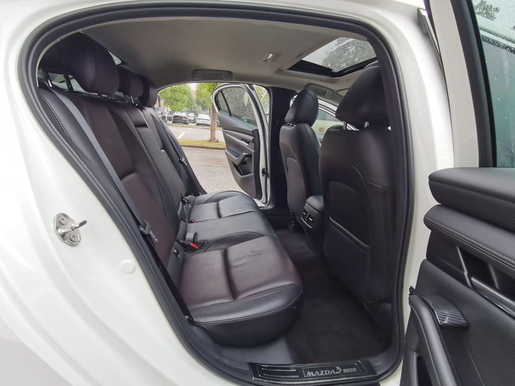 Mazda3 Axela 2021 2.0L Automatic Premium Edition - Huishida Trading